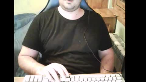 Snapshot of bender_35 chatting on February 17, 1:36 am bender_35 online show from February 17, 1:36 am