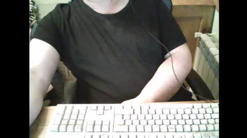 Snapshot of bender_35 chatting on February 19, 11:57 pm bender_35 online show from February 19, 11:57 pm