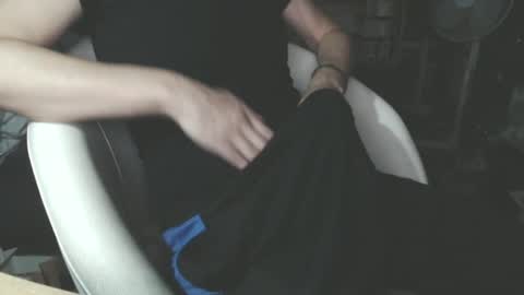 benijamin online show from December 1, 10:32 pm