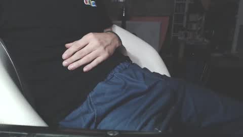 benijamin online show from March 2, 10:48 pm