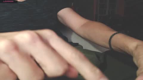 benijamin online show from October 5, 9:45 pm