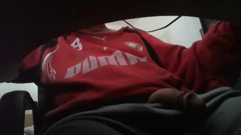 Snapshot of beninoam75 chatting on December 13, 7:58 am beninoam75 online show from December 13, 7:58 am