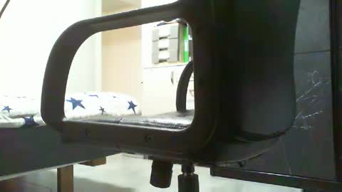 Snapshot of beninoam75 chatting on December 2, 4:02 pm beninoam75 online show from December 2, 4:02 pm