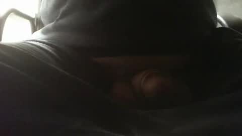 Snapshot of beninoam75 chatting on March 6, 11:28 am beninoam75 online show from March 6, 11:28 am