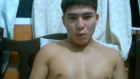 Snapshot of benitocamelas700 chatting on May 12, 2:41 am benitocamelas700 online show from May 12, 2:41 am
