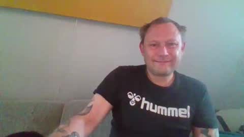 benizio online show from March 31, 8:59 am