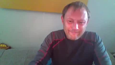 Snapshot of benizio_ chatting on May 12, 11:07 am benizio online show from May 12, 11:07 am