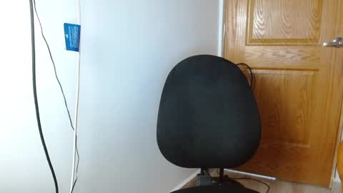 benjamin_isaac online show from March 5, 11:27 pm