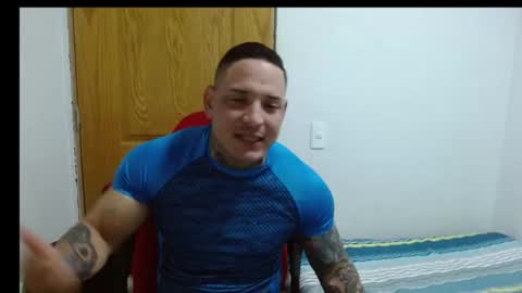 benjamin_isaac online show from November 15, 11:10 pm