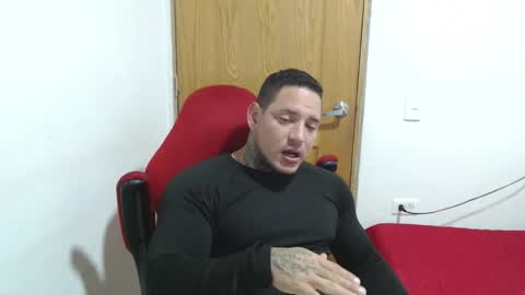 benjamin_isaac online show from March 6, 11:45 pm