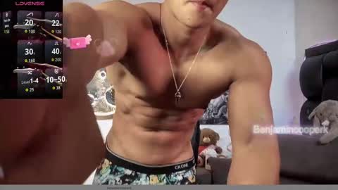 benjamincooperk online show from October 31, 7:53 am