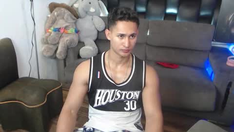 benjamincooperk online show from March 27, 9:21 am