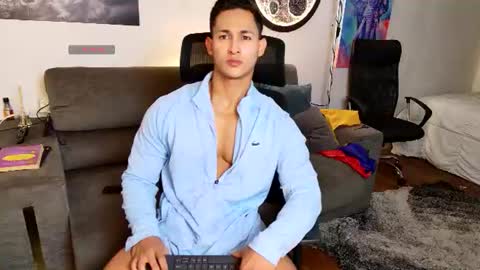 benjamincooperk online show from July 15, 6:29 am
