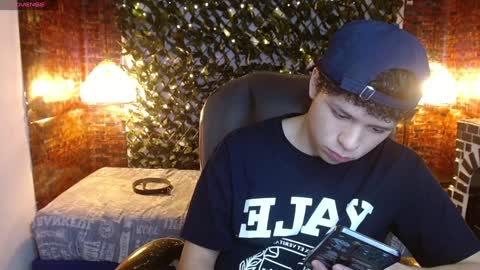 BENJAMIN online show from January 4, 10:34 pm