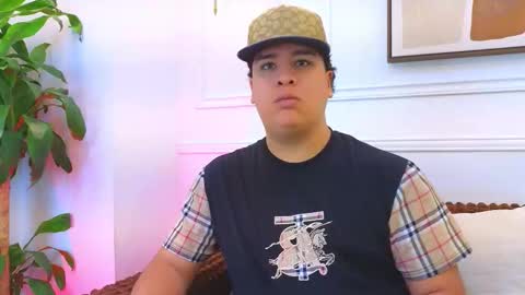 bennett_alejoo online show from March 17, 6:55 pm