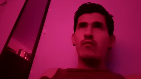 Snapshot of bennivanni chatting on July 16, 12:00 pm bennivanni online show from July 16, 12:00 pm