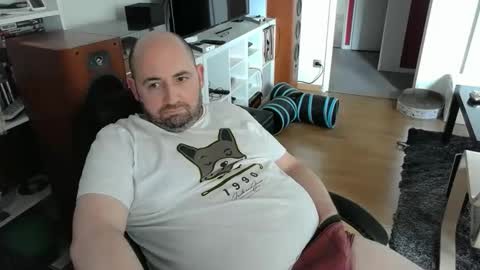 Snapshot of bennn54 chatting on March 31, 2:17 pm Ben online show from March 31, 2:17 pm