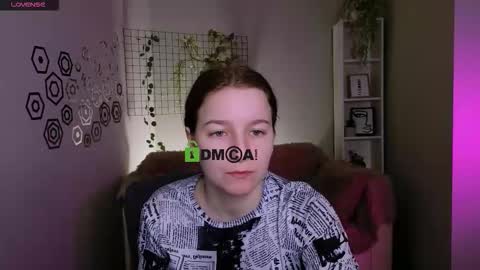 Snapshot of benny_duglas chatting on February 4, 10:21 am Benny online show from February 4, 10:21 am