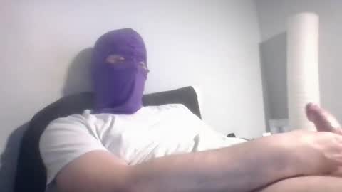 bennybueno online show from March 5, 4:52 am