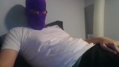 bennybueno online show from April 3, 3:37 am