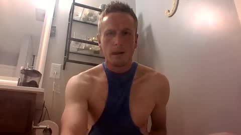 Snapshot of bennyc04041987 chatting on May 11, 9:01 pm BennyC online show from May 11, 9:01 pm