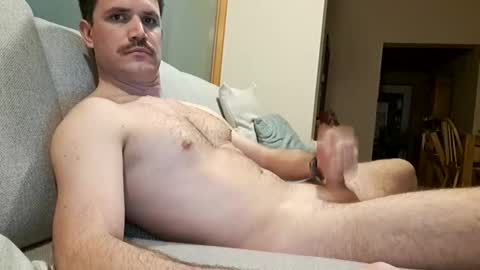 Snapshot of benoitgmx12 chatting on March 4, 8:04 pm benoitgmx12 online show from March 4, 8:04 pm