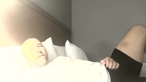 bensoncarverd online show from April 22, 12:24 am