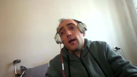 bentish online show from February 16, 10:11 am