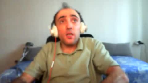 Snapshot of bentish chatting on April 25, 3:09 pm bentish online show from April 25, 3:09 pm