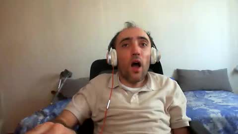 Snapshot of bentish chatting on April 28, 1:05 pm bentish online show from April 28, 1:05 pm