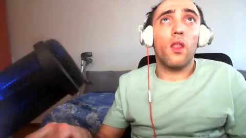 Snapshot of bentish chatting on May 23, 3:05 pm bentish online show from May 23, 3:05 pm