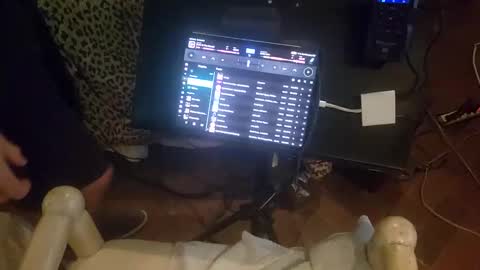 Snapshot of bentpilot chatting on October 25, 6:35 pm bentpilot online show from October 25, 6:35 pm