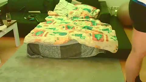 Snapshot of benutzmich0800 chatting on December 24, 8:38 pm Benutzmich0800 online show from December 24, 8:38 pm