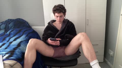 Snapshot of benwardle123 chatting on March 12, 7:57 am READ MY BIO ---  --- READ MY BIO online show from March 12, 7:57 am