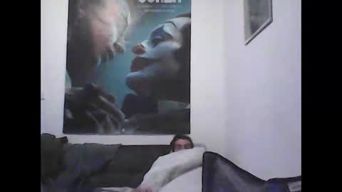 mobi online show from December 7, 11:23 pm