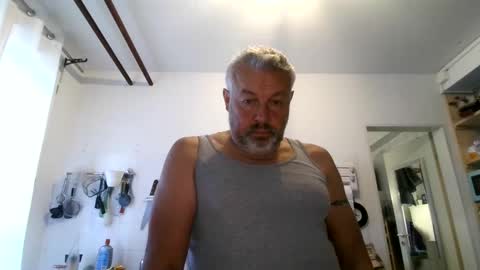 Snapshot of berg_boy chatting on September 26, 6:17 am Martin online show from September 26, 6:17 am