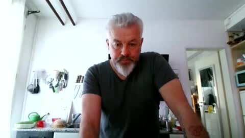 Martin online show from February 25, 7:07 am