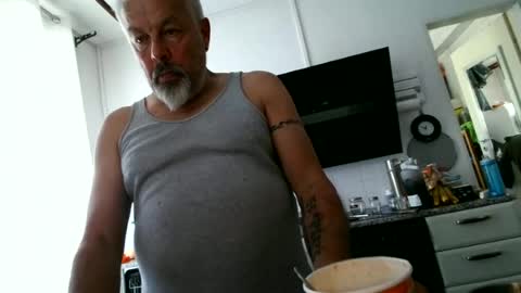 Snapshot of berg_boy chatting on June 17, 10:50 am Martin online show from June 17, 10:50 am