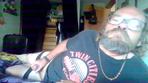 Snapshot of bergeeric1970 chatting on September 16, 1:01 pm bergeeric1970 online show from September 16, 1:01 pm