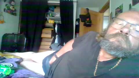 Snapshot of bergeeric1970 chatting on September 19, 6:08 pm bergeeric1970 online show from September 19, 6:08 pm