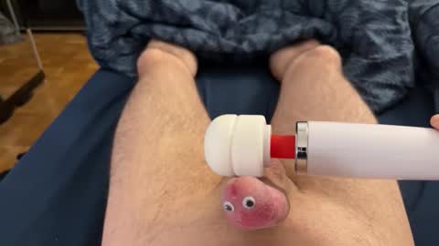 Snapshot of berlin90 chatting on February 5, 2:27 am berlin90 online show from February 5, 2:27 am