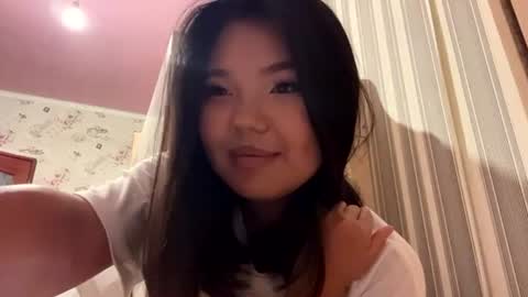 Snapshot of berniecekogler chatting on July 24, 3:10 pm Nelly online show from July 24, 3:10 pm