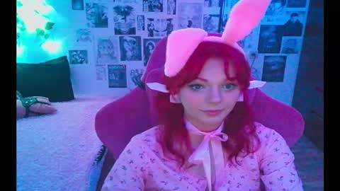 BerrieKitten online show from October 8, 7:22 pm