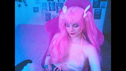Snapshot of berriekitten chatting on May 4, 11:34 pm BerrieKitten online show from May 4, 11:34 pm
