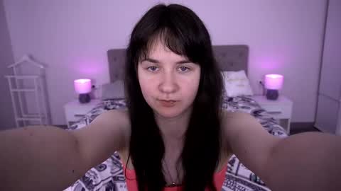 Snapshot of berrydiva chatting on May 25, 1:06 pm Violette online show from May 25, 1:06 pm