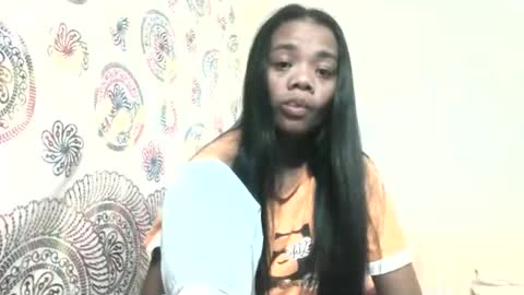 Snapshot of berthine99996 chatting on May 27, 7:22 pm berthine99996 online show from May 27, 7:22 pm