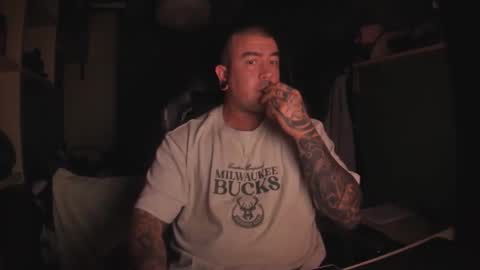 berto3389 online show from September 28, 10:59 pm