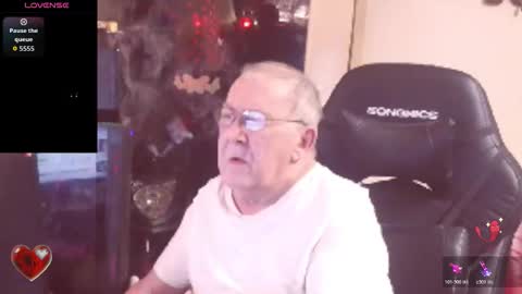 jean online show from February 12, 9:21 pm