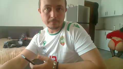 Snapshot of best_ass2000 chatting on March 5, 10:11 am best_ass2000 online show from March 5, 10:11 am