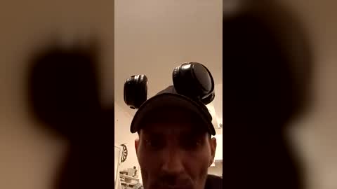 Snapshot of bestduck chatting on August 6, 12:56 am bestduck online show from August 6, 12:56 am